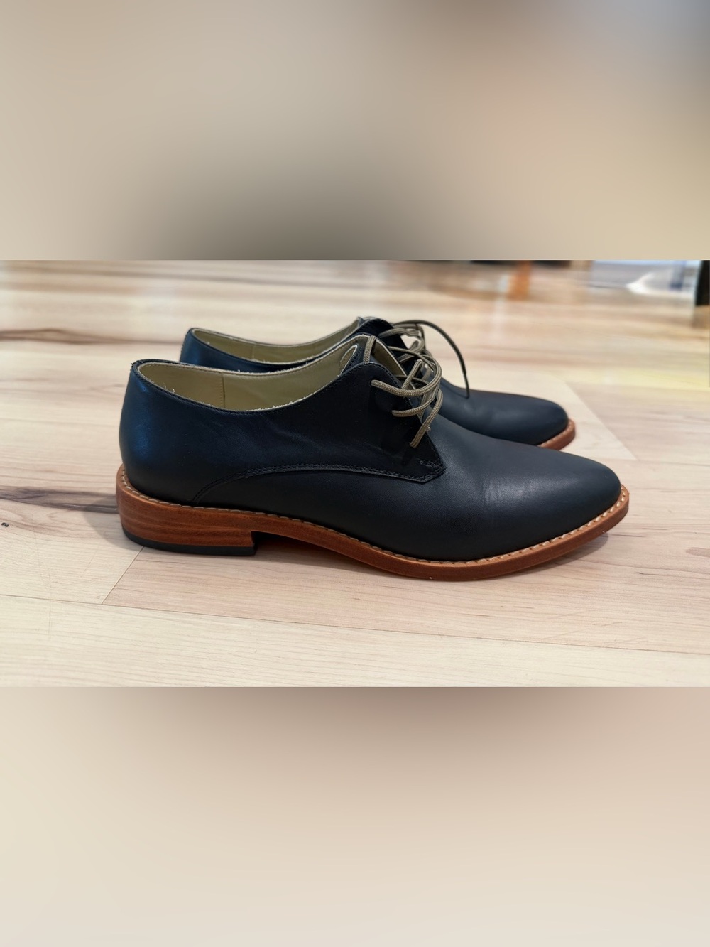 Nisolo Black Leather women James Oxford size 8.5
